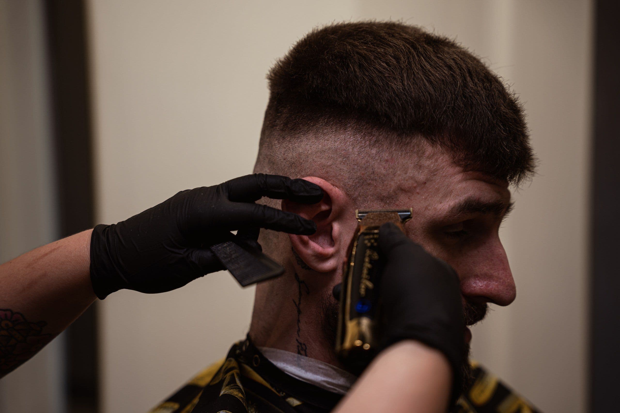 Lining up a beard with the trimmer.